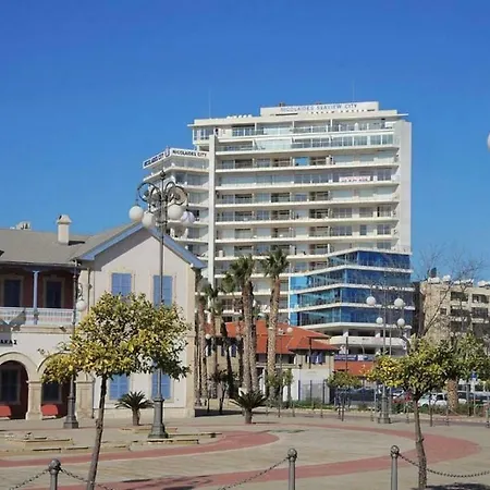 Appartement 1b Seaview - Finikoudes Beach
